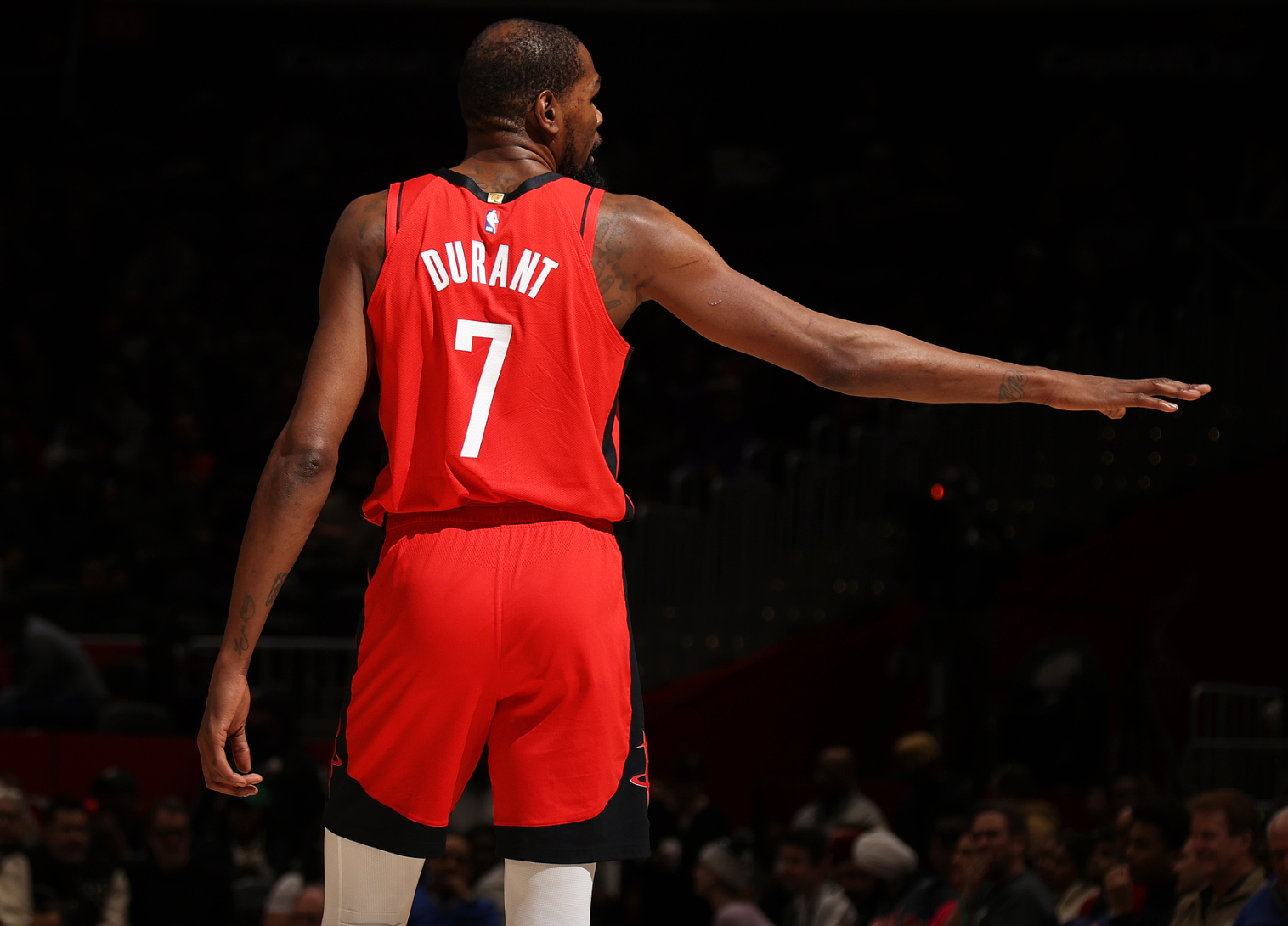 500彩票网官网-三连客2胜1负收官!火箭轻取奇才稳西部第三 申京32+12杜兰特30+7