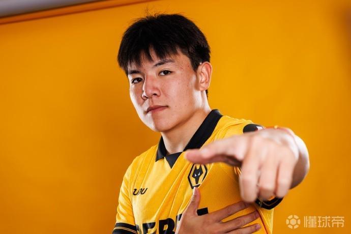 500彩票网品牌-荣昊:太帅了,徐彬老弟加油!我23的时候也差点就出去了